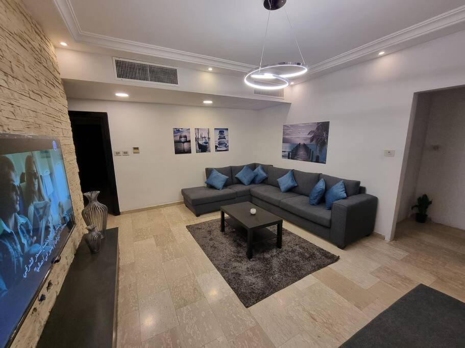 Deir Ghbar 3 Rooms Apart Amman Exterior photo